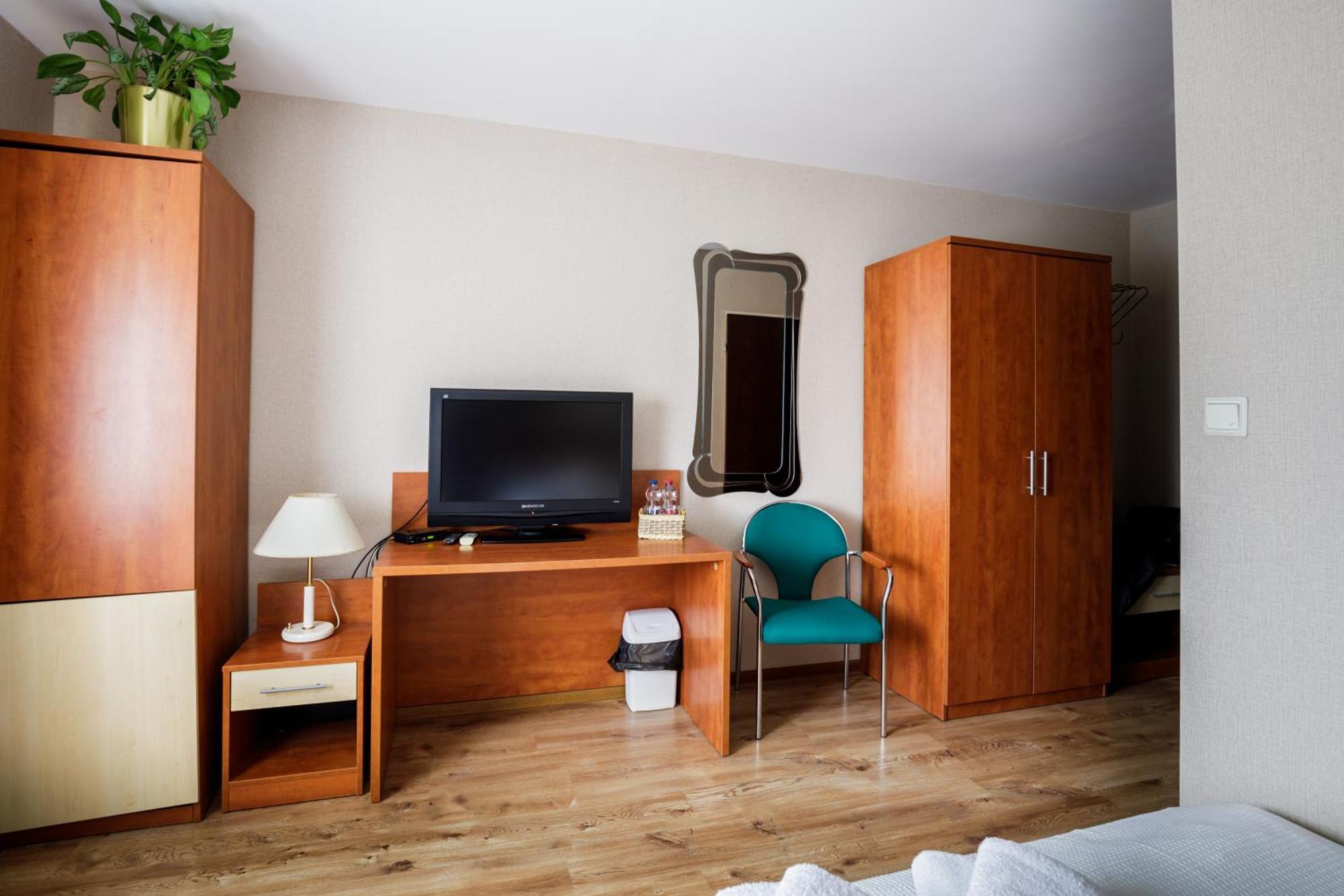 Hotel Pan Tadeusz Osielsko Екстериор снимка